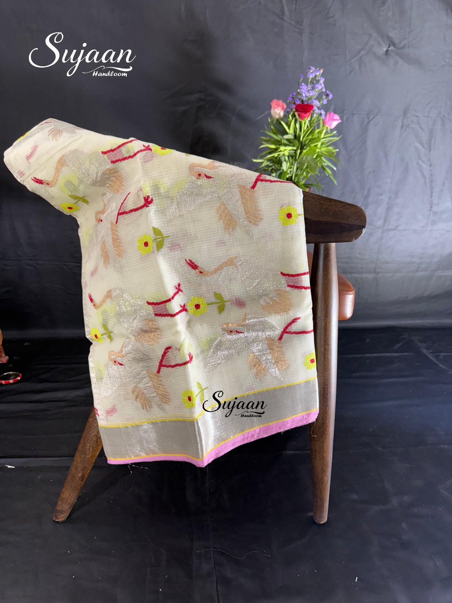 Border View: Off-White Zari Kota Saree