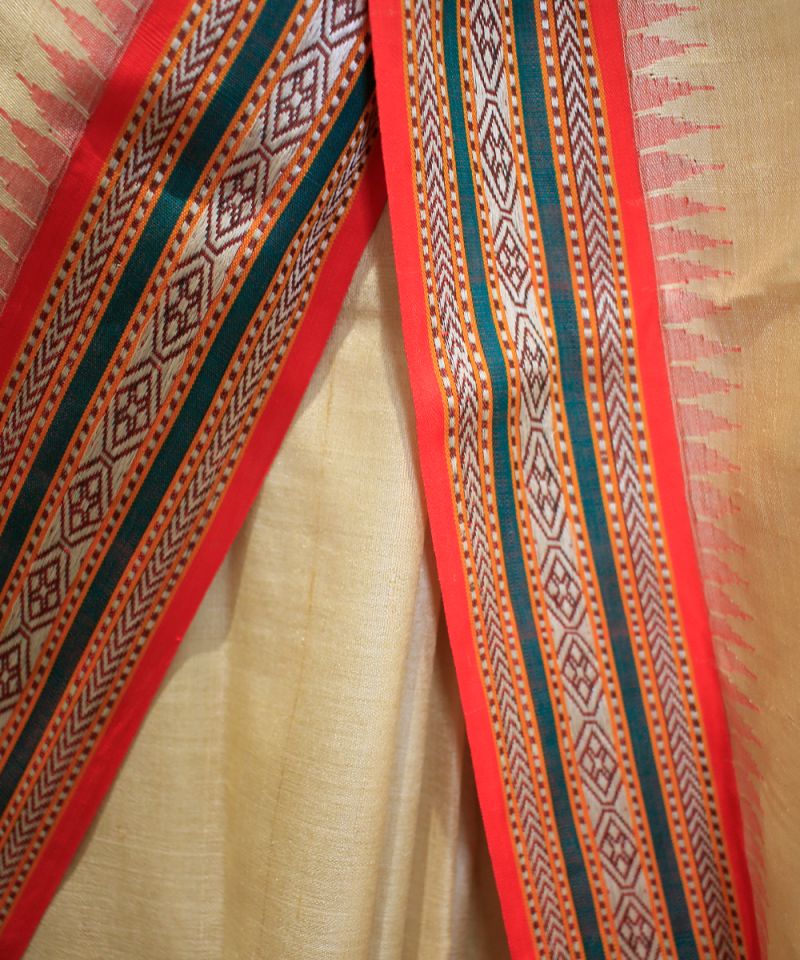 Handloom Karwat Kinar Saree