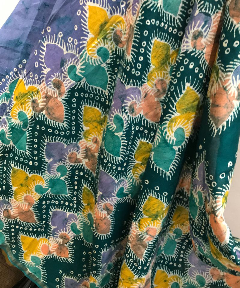 Serene Blue & Multi-Color Geometric Pallu